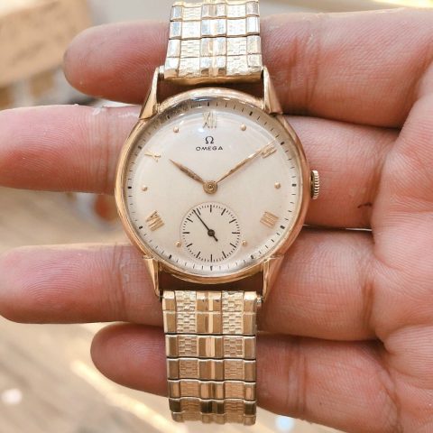 Đồng hồ Omega cổ lên dây vàng đúc 18K Thụy Sỹ sang trọng