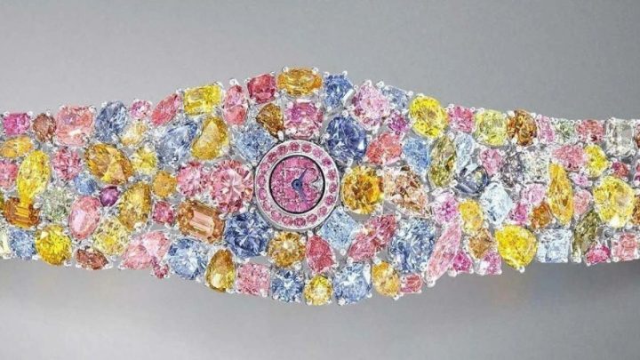 Đồng hồ đắt nhất thế giới Graff Diamonds Hallucination với 110 carat kim cương