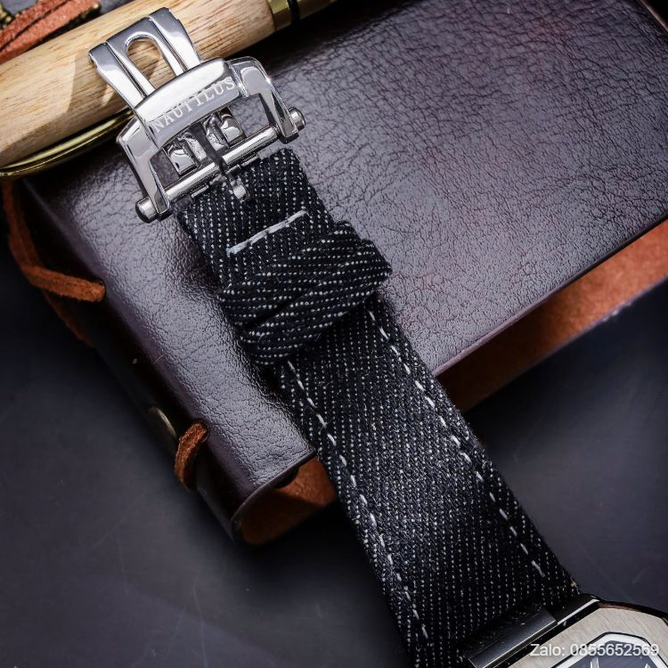 Đồng hồ Patek Philippe giá rẻ Cubitus Automatic với núm vặn điều chỉnh