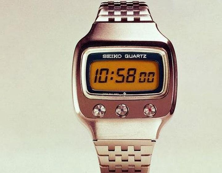 Đồng hồ Seiko 06LC với màn hình tinh thể lỏng LCD