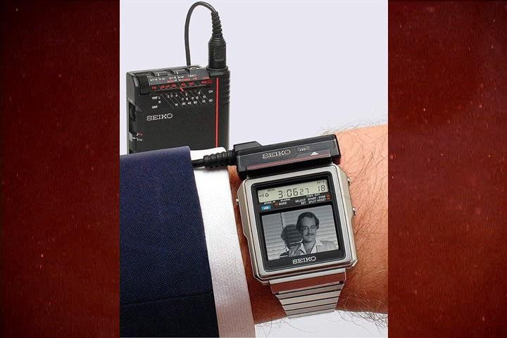 Đồng hồ Seiko TV hiển thị hình ảnh đen trắng