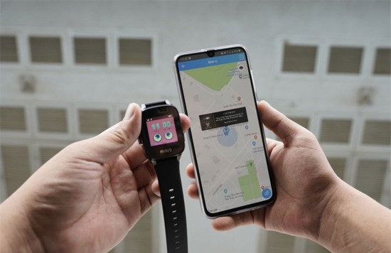 Màn hình hiển thị tính năng định vị GPS trên đồng hồ định vị MyKID