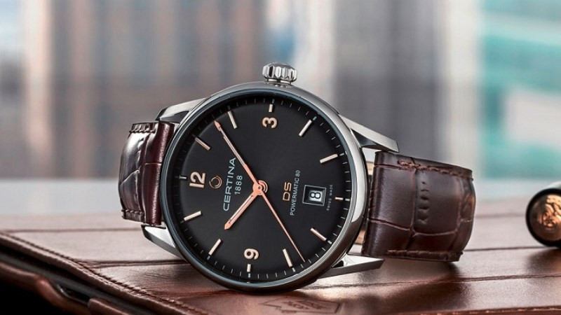 Đồng hồ Certina với thiết kế mạnh mẽ, biểu trưng cho độ bền và tính năng ưu việt của đồng hồ Certina