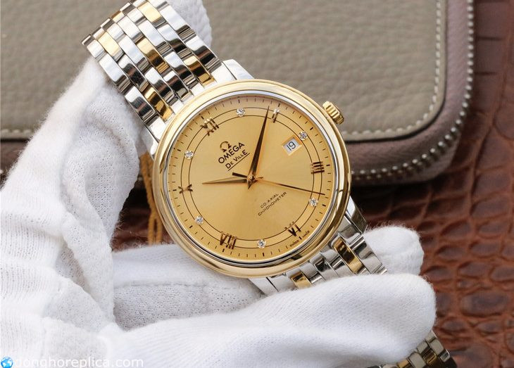 Đồng hồ Omega nam sapphire với mặt kính sáng bóng