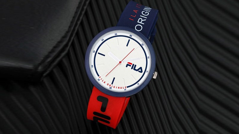 Đồng hồ Fila Iconic với mặt tròn truyền thống và logo nổi bật