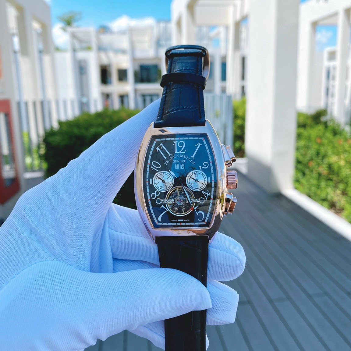 Đồng hồ Franck Muller nam dây da viền vàng hồng