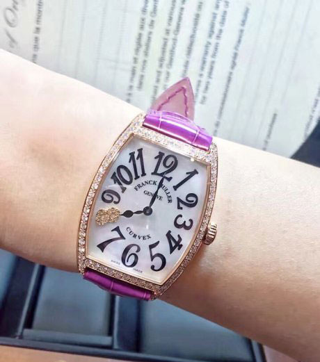 Đồng hồ Franck Muller nữ Cintrée Curvex với vỏ cong độc đáo và sang trọng