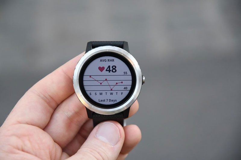 Garmin Vivoactive 3 và tính năng đo nhịp tim ảnh hưởng đến pin đồng hồ thông minh