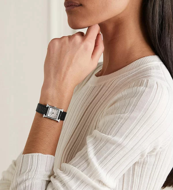 Đồng hồ Hermes mặt chữ H độc đáo, là đặc trưng nhưng cũng kén chọn người đeo.