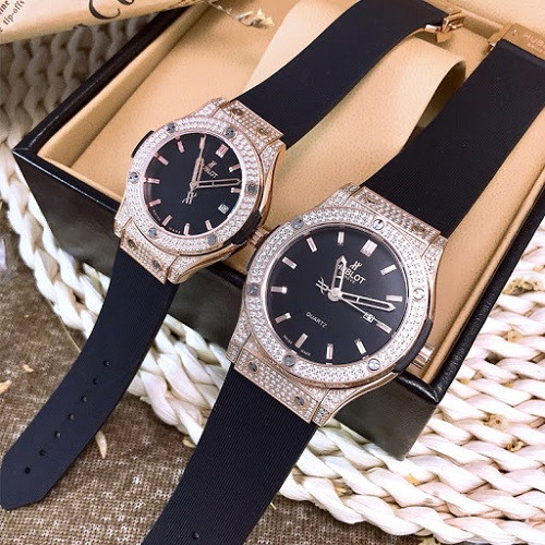 Mẫu đồng hồ Hublot dây cao su đen tinh tế