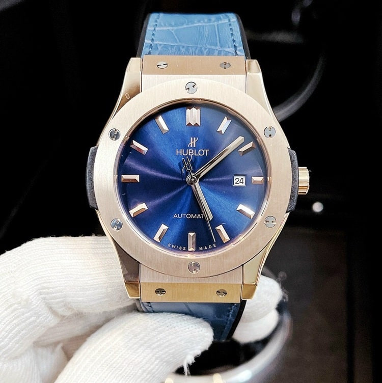 Đồng hồ Hublot giá 2 triệu kích thước 42mm