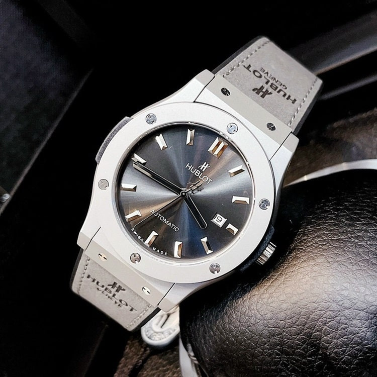 Đồng hồ Hublot giá 2 triệu phong cách Classic Fusion