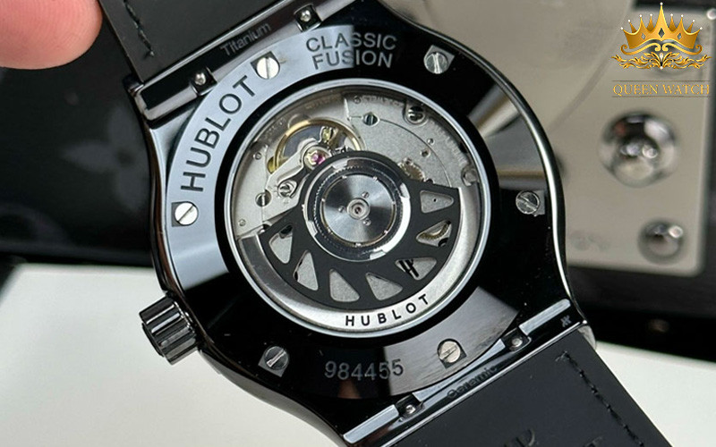 Bộ máy ETA Thụy Sĩ chuẩn xác của đồng hồ Hublot nam siêu cấp