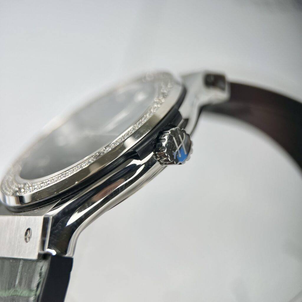 Mẫu đồng hồ Hublot nam Replica cao cấp màu xanh lá cây