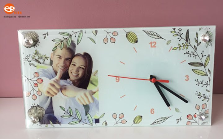 Đồng Hồ In Hình Theo Yêu Cầu: Tạo Dấu Ấn Cá Nhân Độc Đáo Của Riêng Bạn