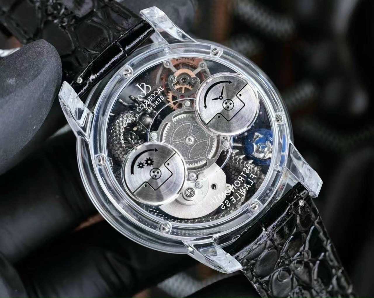 Phiên bản đồng hồ Jacob & Co Astronomia Solar fake Thụy Sĩ, nổi bật với vỏ mạ vàng hồng và kính sapphire