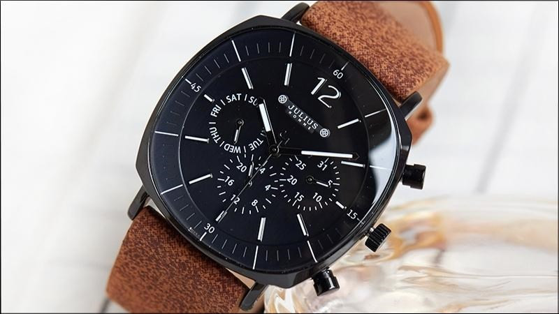 Thiết kế lịch lãm của đồng hồ Julius Home dành cho quý ông