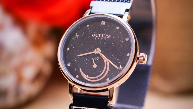 Bộ sưu tập đồng hồ Julius Star với cảm hứng Mặt Trăng và Mặt Trời