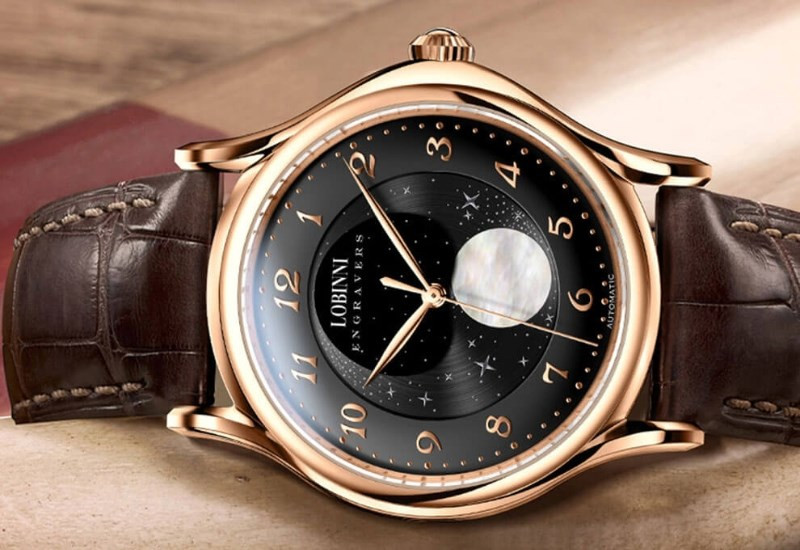 Đồng hồ Lobinni Moonphase tích hợp tính năng theo dõi lịch âm tiện lợi