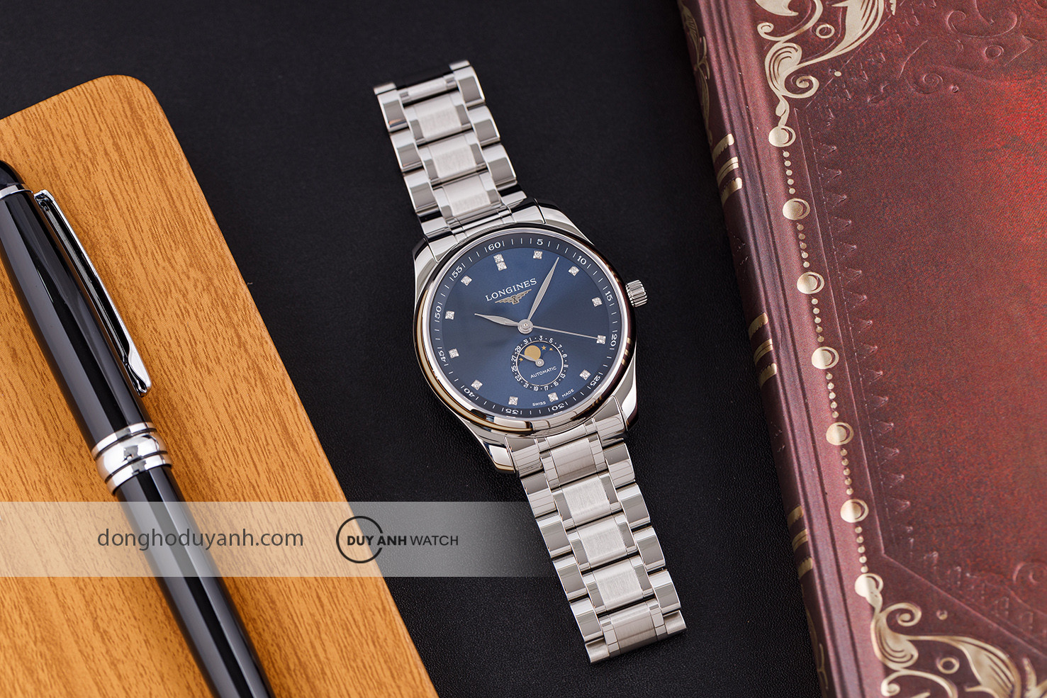 Longines Master L2.909.4.97.6, chiếc đồng hồ kim cương nhân tạo thanh lịch cho nam giới