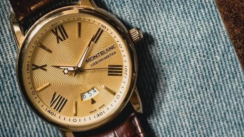 SWISS MADE trên đồng hồ Montblanc của nước nào khẳng định chất lượng