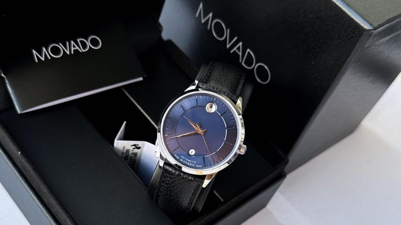 Thiết kế Movado 1881 0606874 nam với mặt số xanh độc đáo