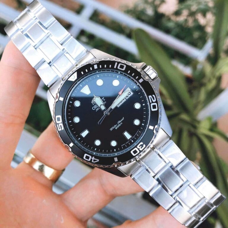 Đồng hồ Orient FAA02004B9, một chiếc đồng hồ dưới 5 triệu với khả năng chống nước ấn tượng
