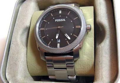 Đồng hồ Fossil Machine thép không gỉ, hiệu suất cao, giá dưới 2 triệu