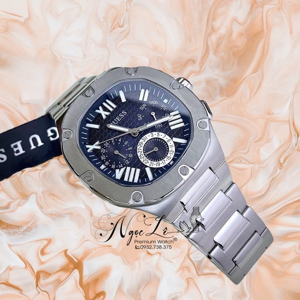 Đồng hồ Guess nam xách tay GW0572G1 chụp góc nghiêng