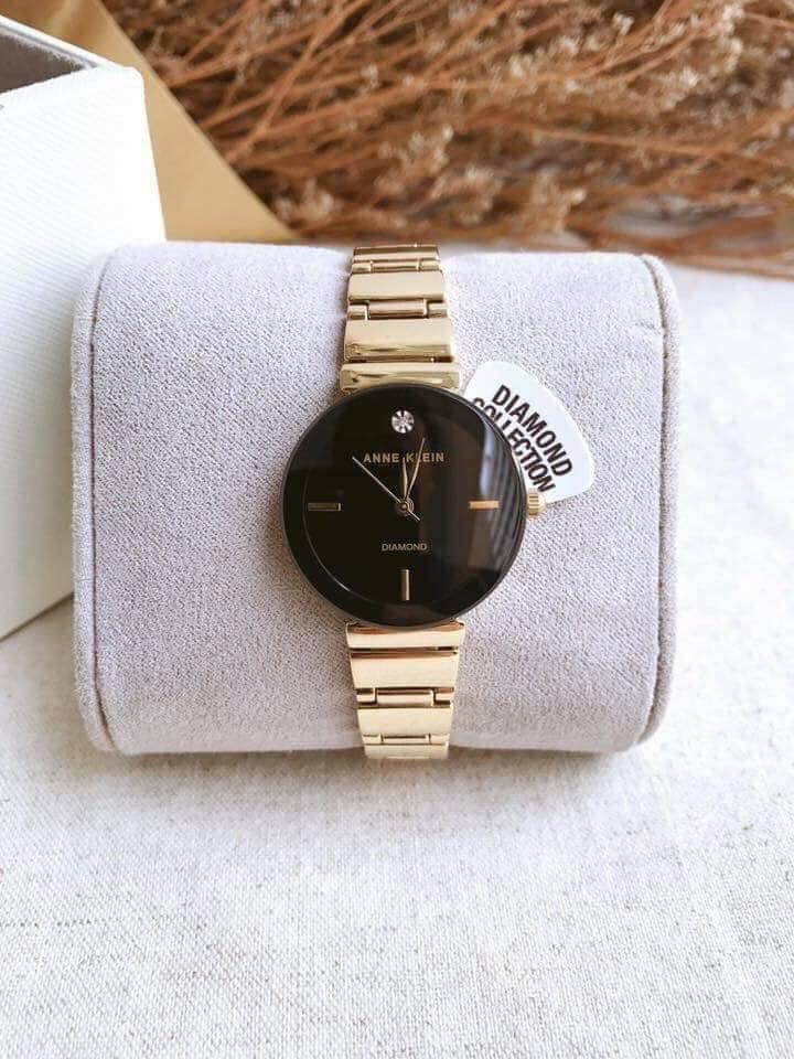 Đồng Hồ Anne Klein Mặt Đen: Biểu Tượng Thanh Lịch Vượt Thời Gian Cho Quý Cô