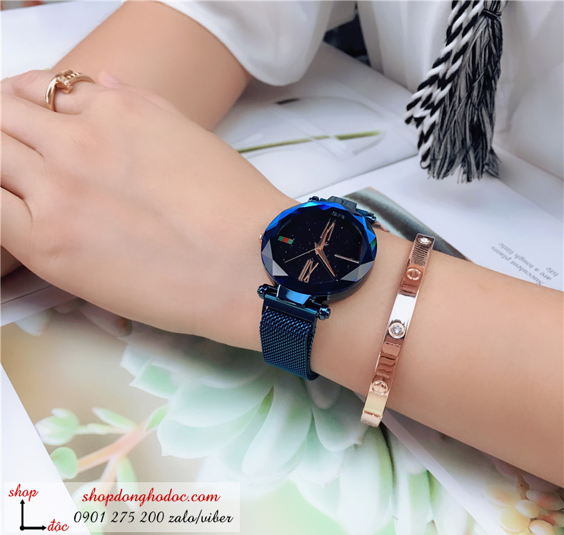 Đồng hồ nam châm nữ chính hãng dây kim loại lưới mặt tròn xanh thời thượng