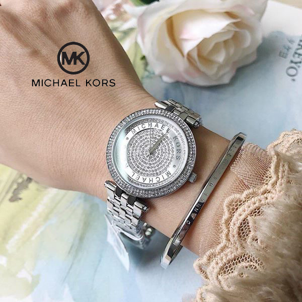 Mặt kính Sapphire của đồng hồ nữ Michael Kors MK3476 chống trầy