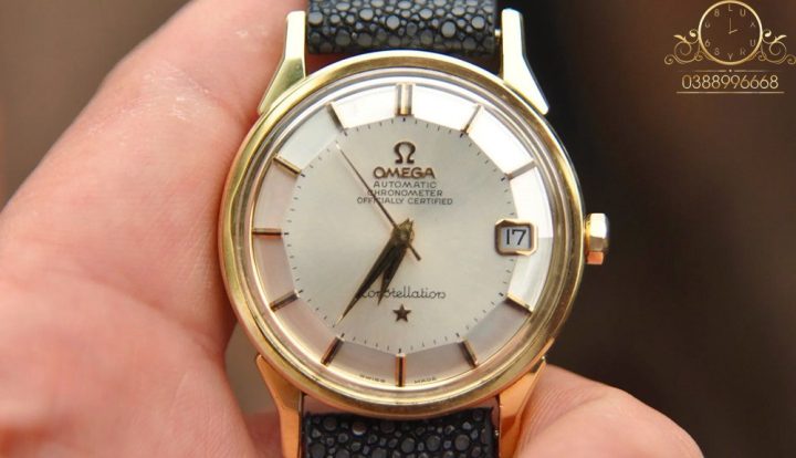 Đồng Hồ Omega Bát Quái có thiết kế mặt số "Pie Pan" độc đáo