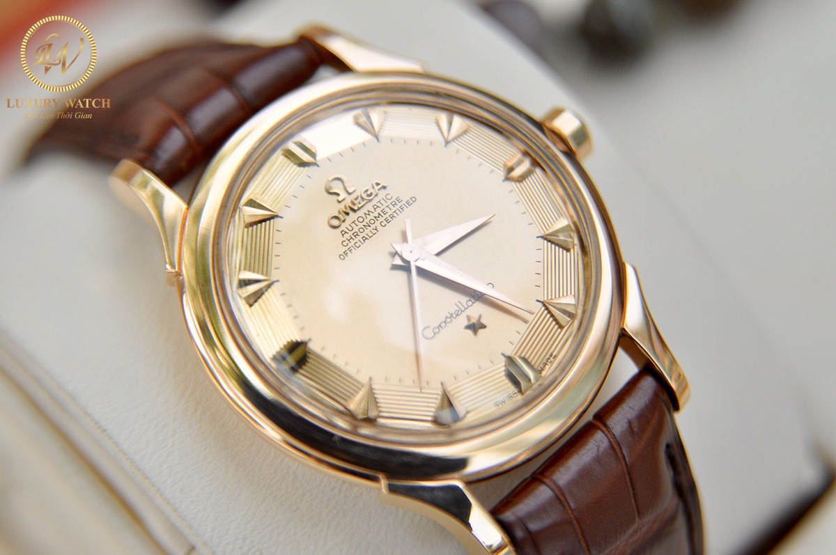 Khóa Omega chính hãng và dây da cao cấp đi kèm đồng hồ Constellation Bát Quái