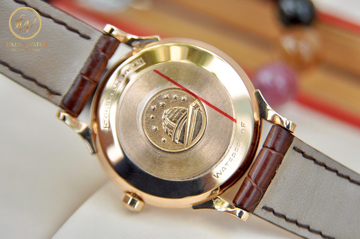 Mặt số ruột bậc thang độc đáo của đồng hồ Omega Constellation Bát Quái