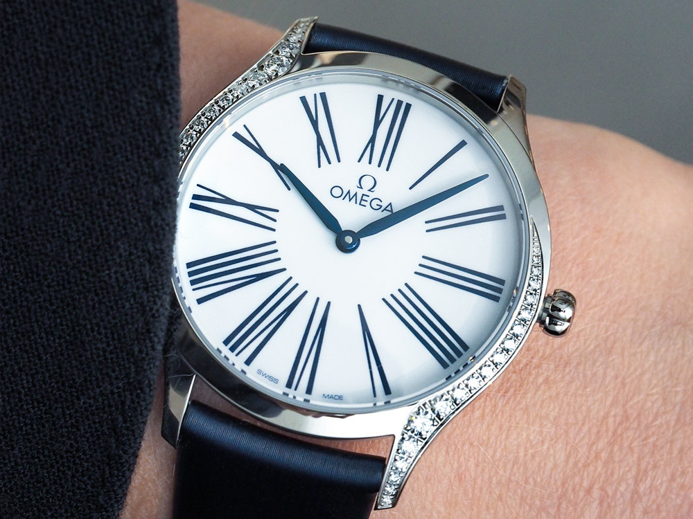 đồng hồ omega nữ dây da De Ville Tresor Quartz 39mm thanh lịch