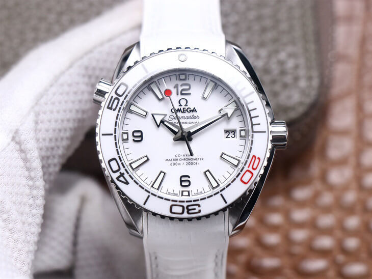 đồng hồ omega nữ dây da phong cách, mẫu mã đa dạng