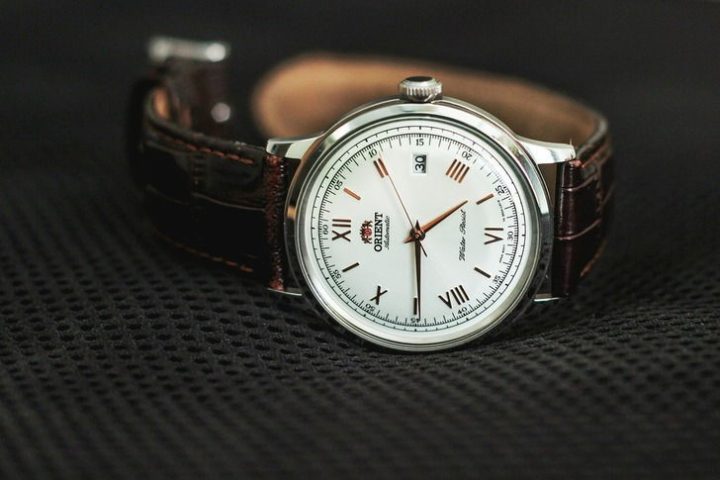 Bộ máy đồng hồ Orient Automatic 21 Jewels với các viên đá quý chịu lực