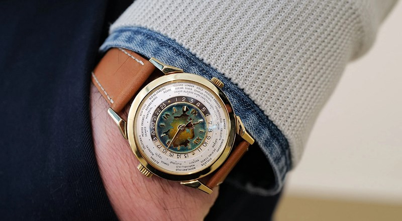 Đồng hồ Patek Philippe Reference 2523 Worldtime với mặt số Eurasia tráng men cloisonné