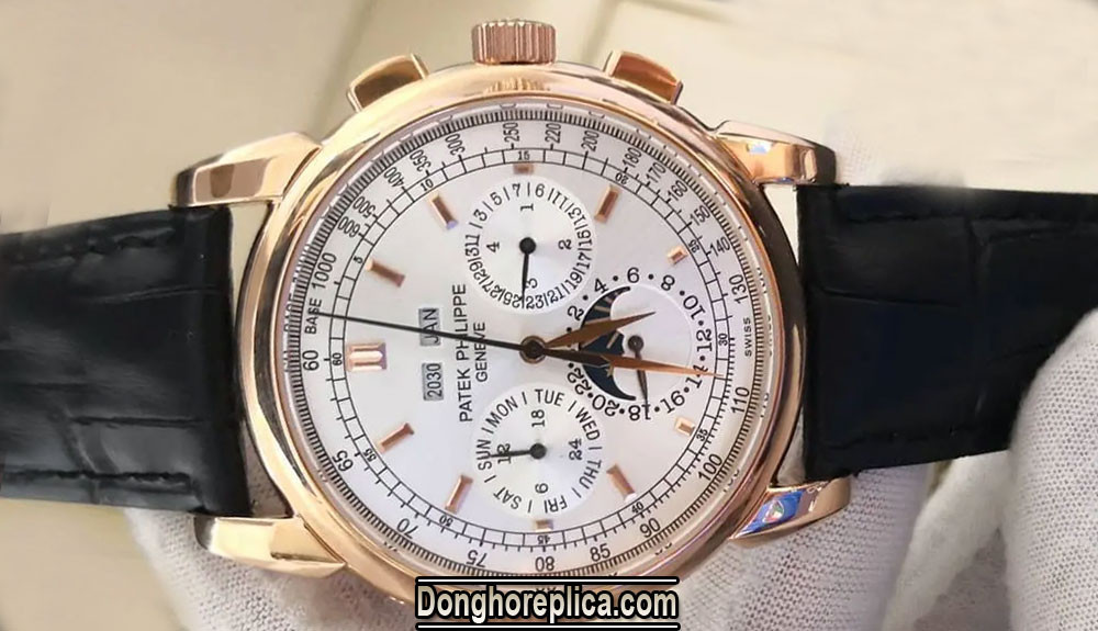 Mặt số trắng tinh xảo với các tính năng lịch vạn niên của Patek Philippe Geneve 58152 Replica