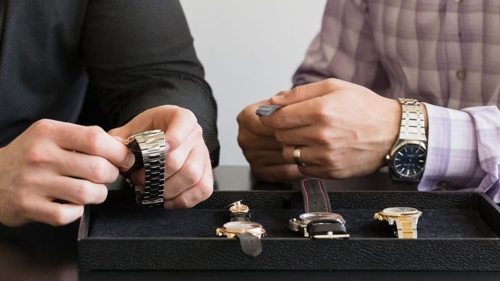 Định nghĩa đồng hồ Pre-Owned và giá trị của chúng