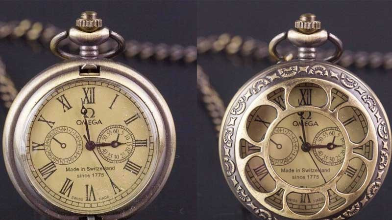 Đồng hồ quả quýt máy cơ Omega với thiết kế độc đáo