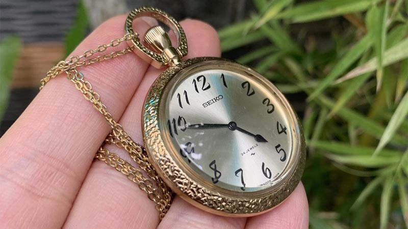 Đồng hồ quả quýt Seiko 1970 với thiết kế lộ máy độc đáo