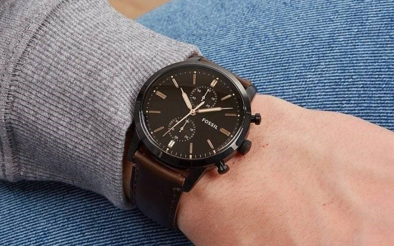 Nguồn gốc và sự chính xác của đồng hồ quartz (thạch anh)