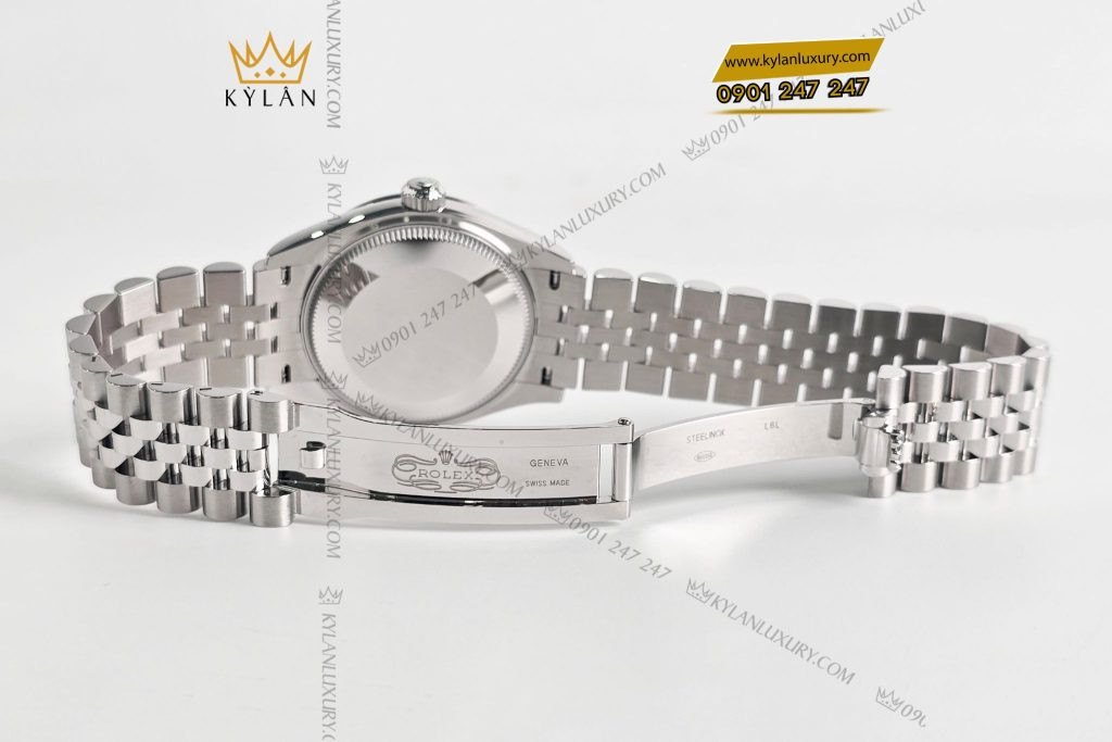 Dây đeo Jubilee bằng thép và vàng trắng của đồng hồ Rolex nữ mặt đen.