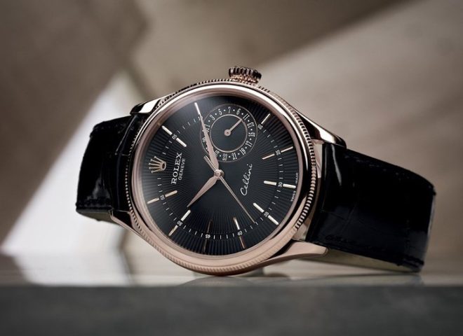 Đồng hồ Rolex nam dây da thanh lịch với mặt số xanh