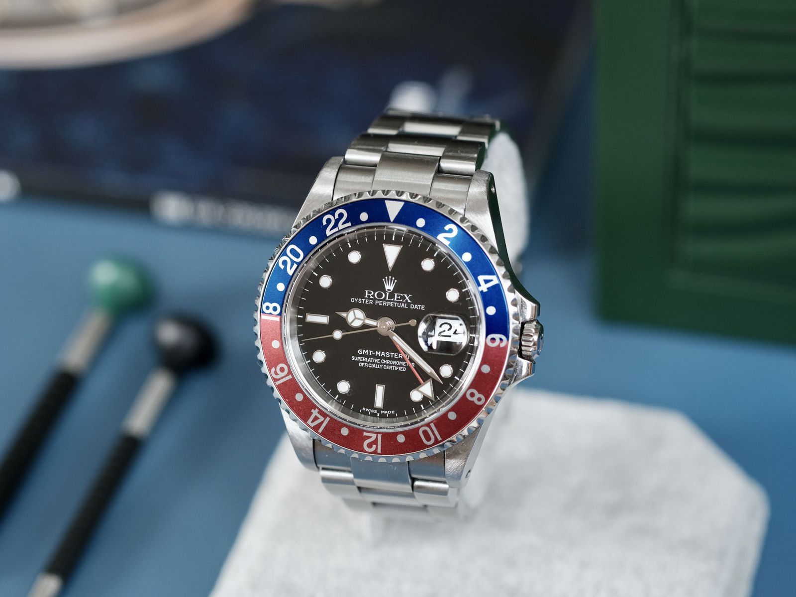 rolex gmt-master ii mặt số xanh dây kim loại jubilee
