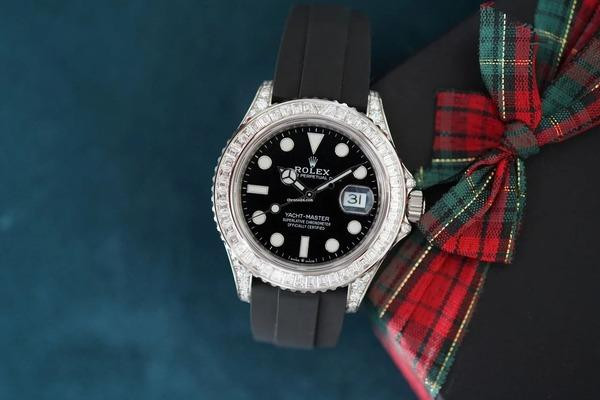 Đồng hồ Rolex nam đính kim cương Yacht-Master 226679TBR Baguette xa xỉ