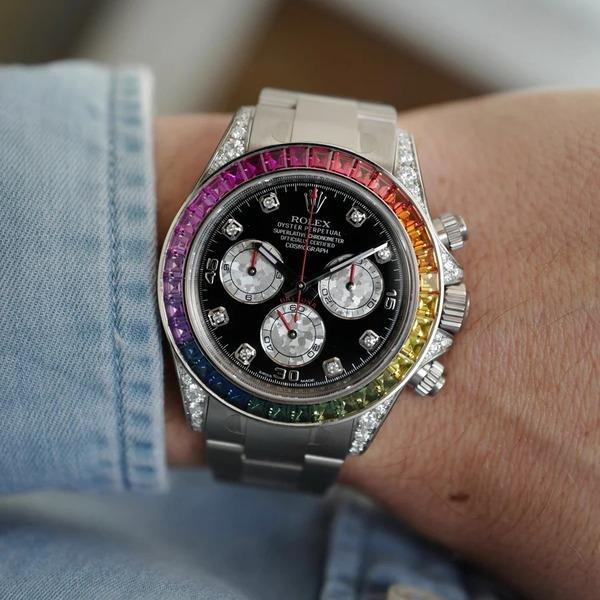 Vẻ đẹp lộng lẫy của đồng hồ Rolex nam đính kim cương Cosmograph Daytona 116599 Rainbow