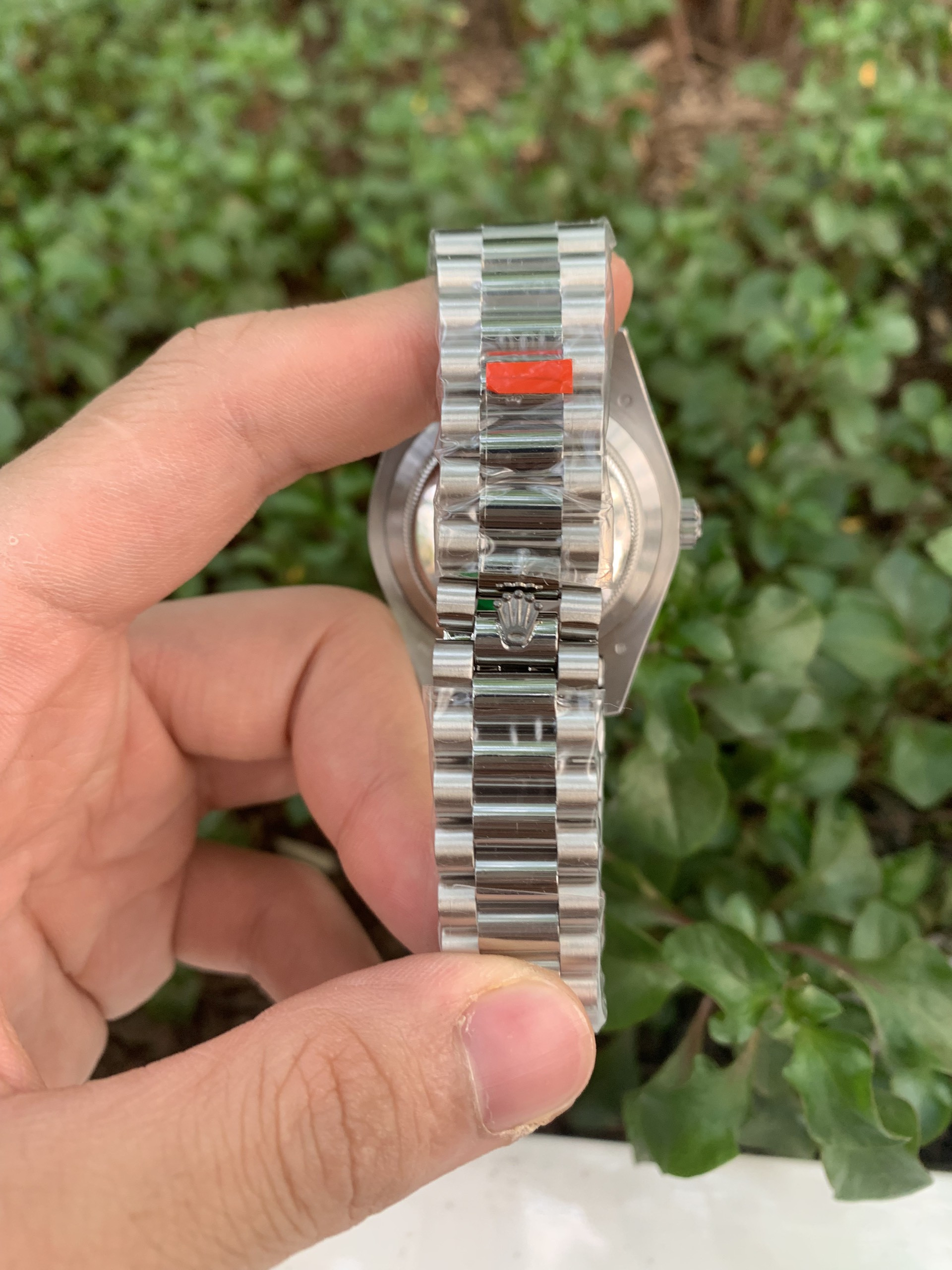 Tìm hiểu giá đồng hồ Rolex máy ETA cao cấp